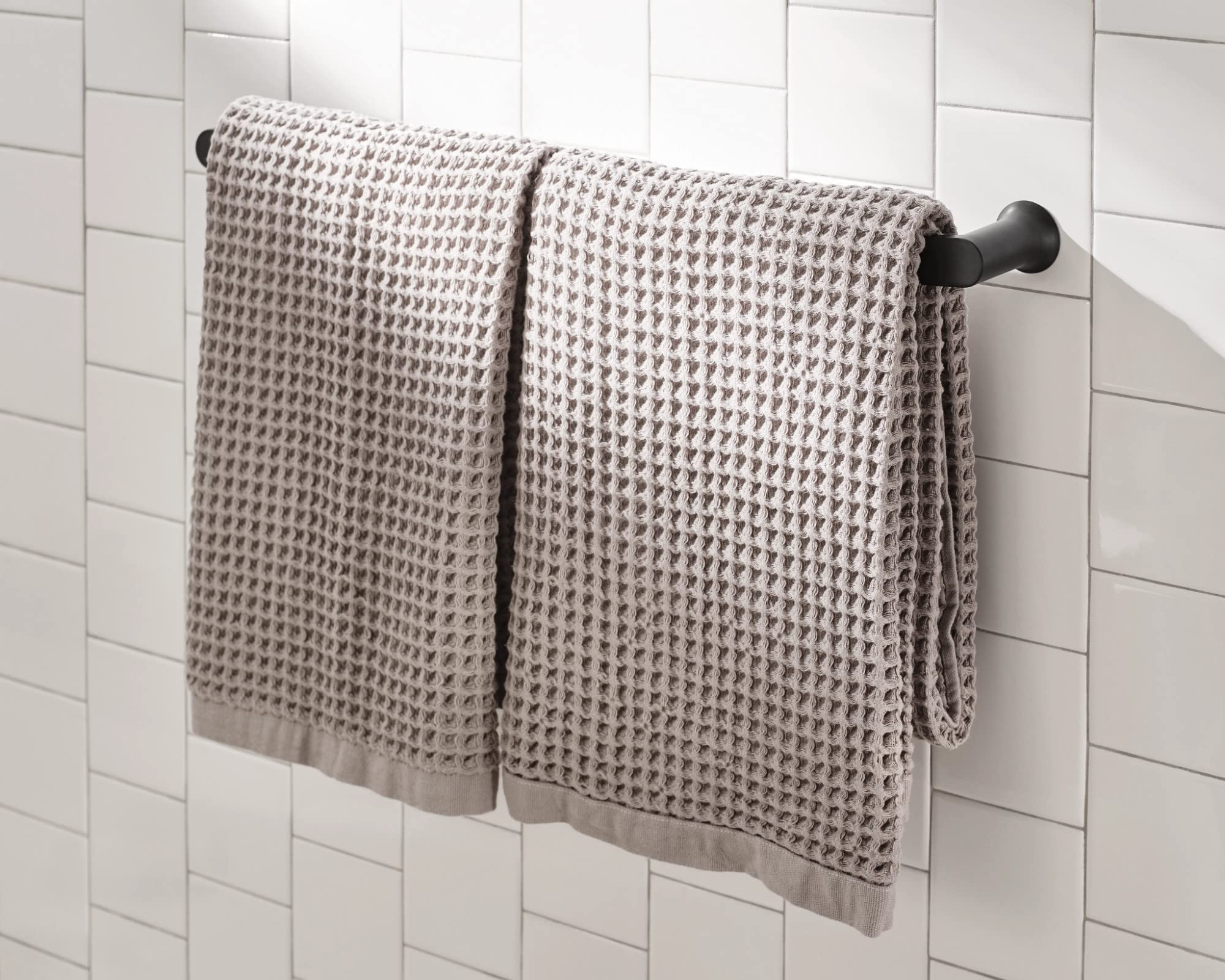 Moen Genta Lx Matte Black Modern 24-Inch Single Kitchen Or Bathroom Towel Bar, Wall Mounted Towel Bar, Bh3824Bl